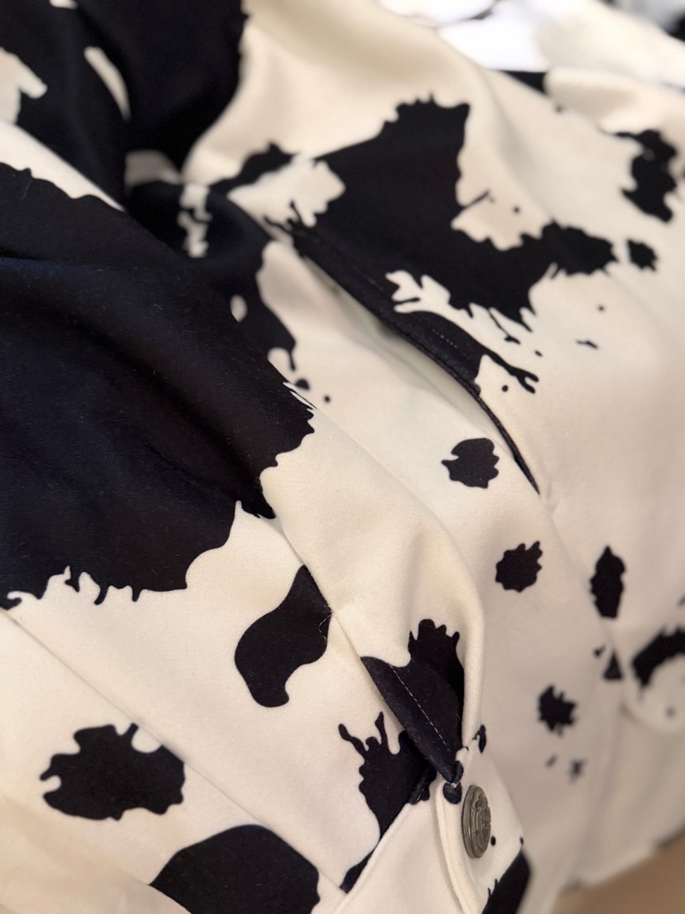 NWT Sunshine & Rodeos cow print button up shacket - Picture 15 of 15